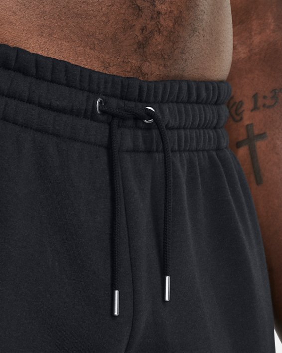 Men's UA Essential Fleece Cargo Pants in Black image number 3